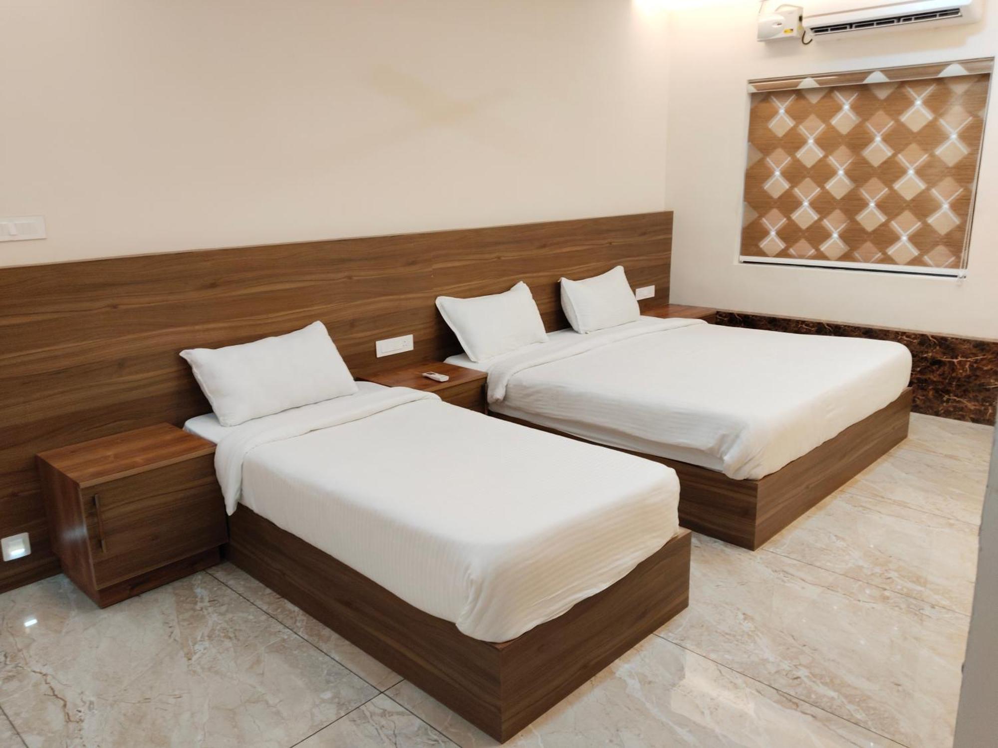 Krishnakripa Premium Residency Hotel Kochi Exterior foto